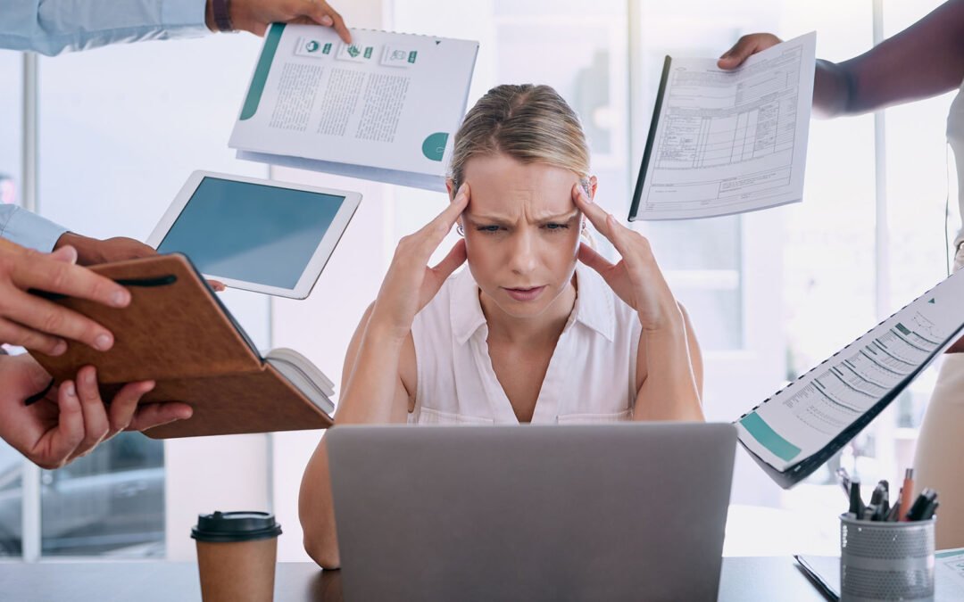 Estrés Laboral y Burnout: Autocuidado y Cumplimiento Psicosocial en Chile
